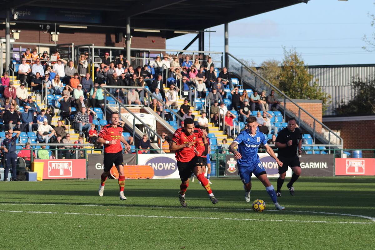 Ethan Taylor-1_AFC Totton 1-1 Gloucester City_SLPDS-12_Sat19Oct2024.jpg