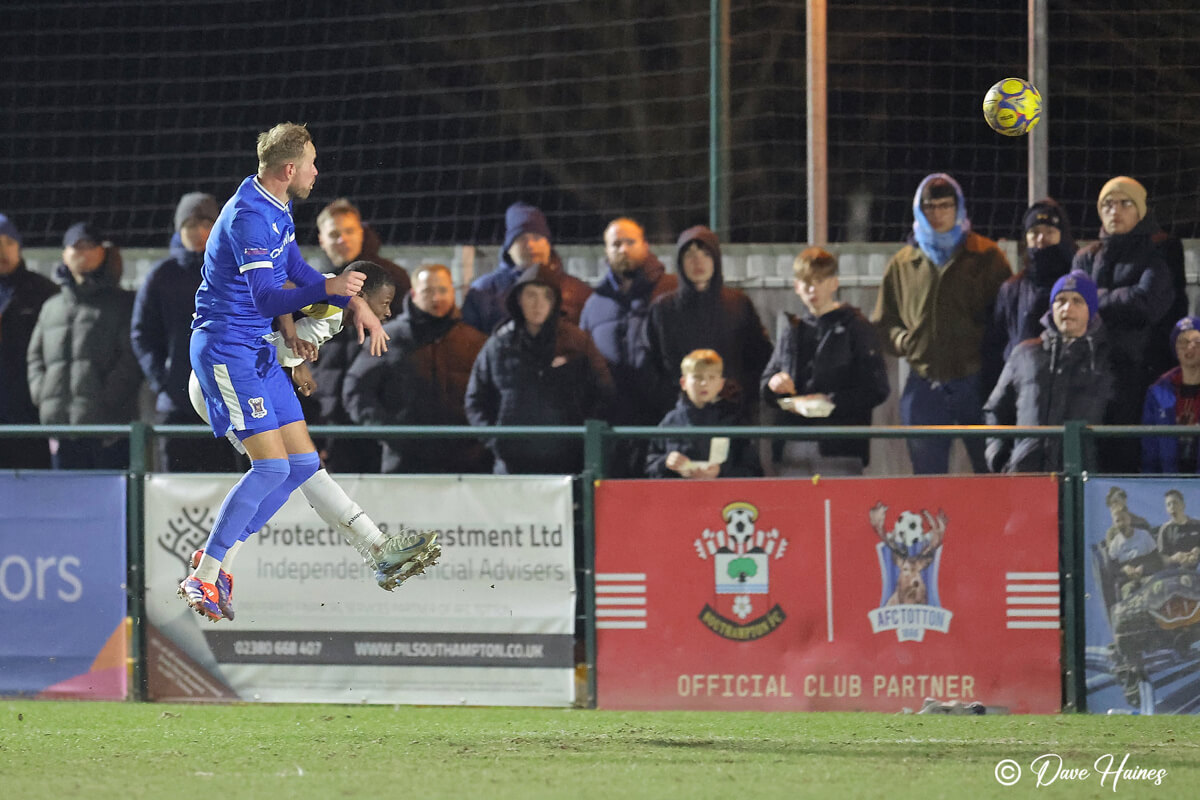 Scott Rendell-6_AFC Totton vs Havant-Waterlooville_SLPDS-29_Tue18Feb2025.jpg