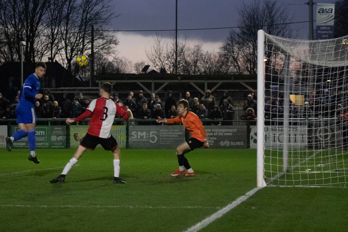 Tony Lee-8_AFC Totton vs Sholing_SLPDS-18_Sat21Dec2024.jpg