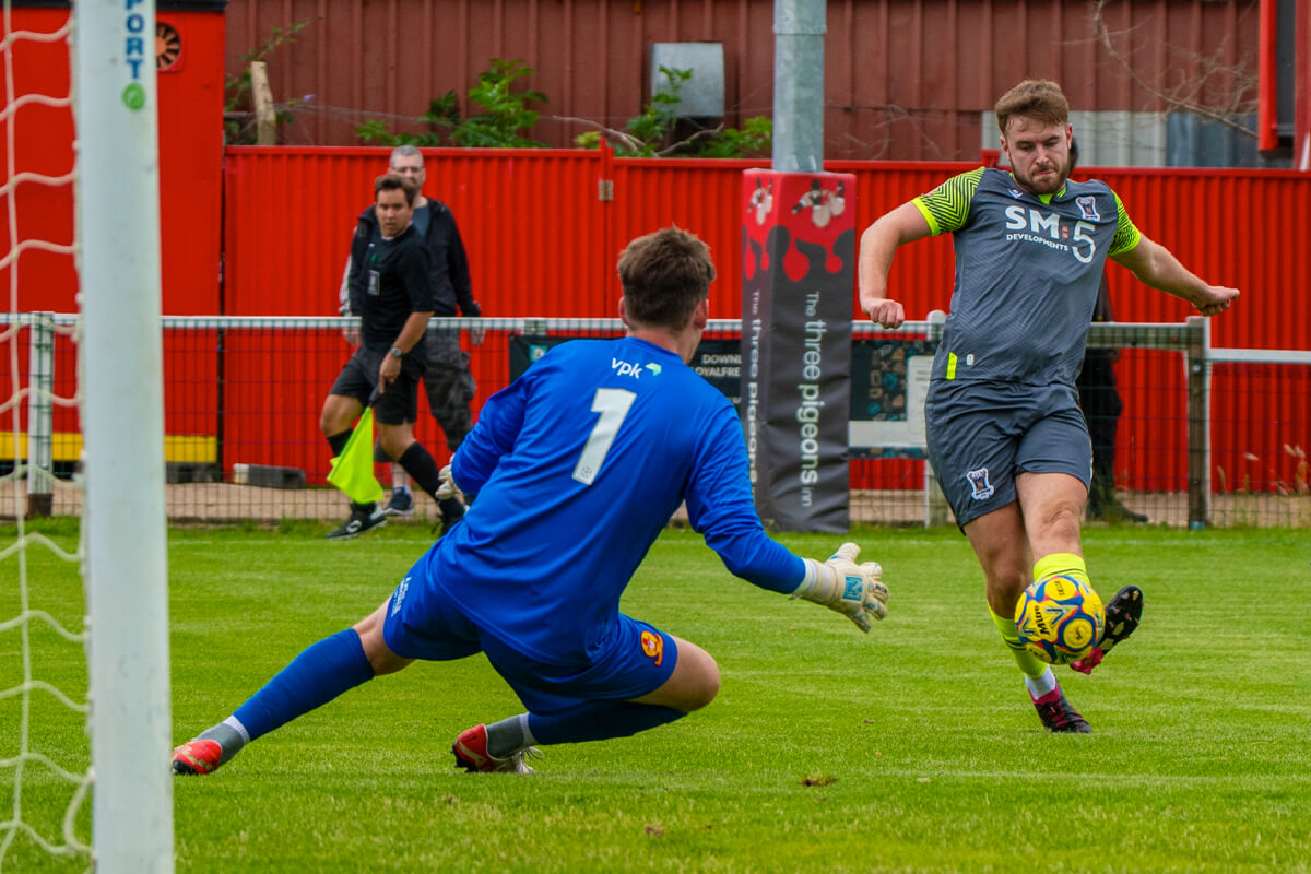 Harvey Rew-2_Banbury United vs AFC Totton_Pre-Season-4_Sat20Jul2024.jpg