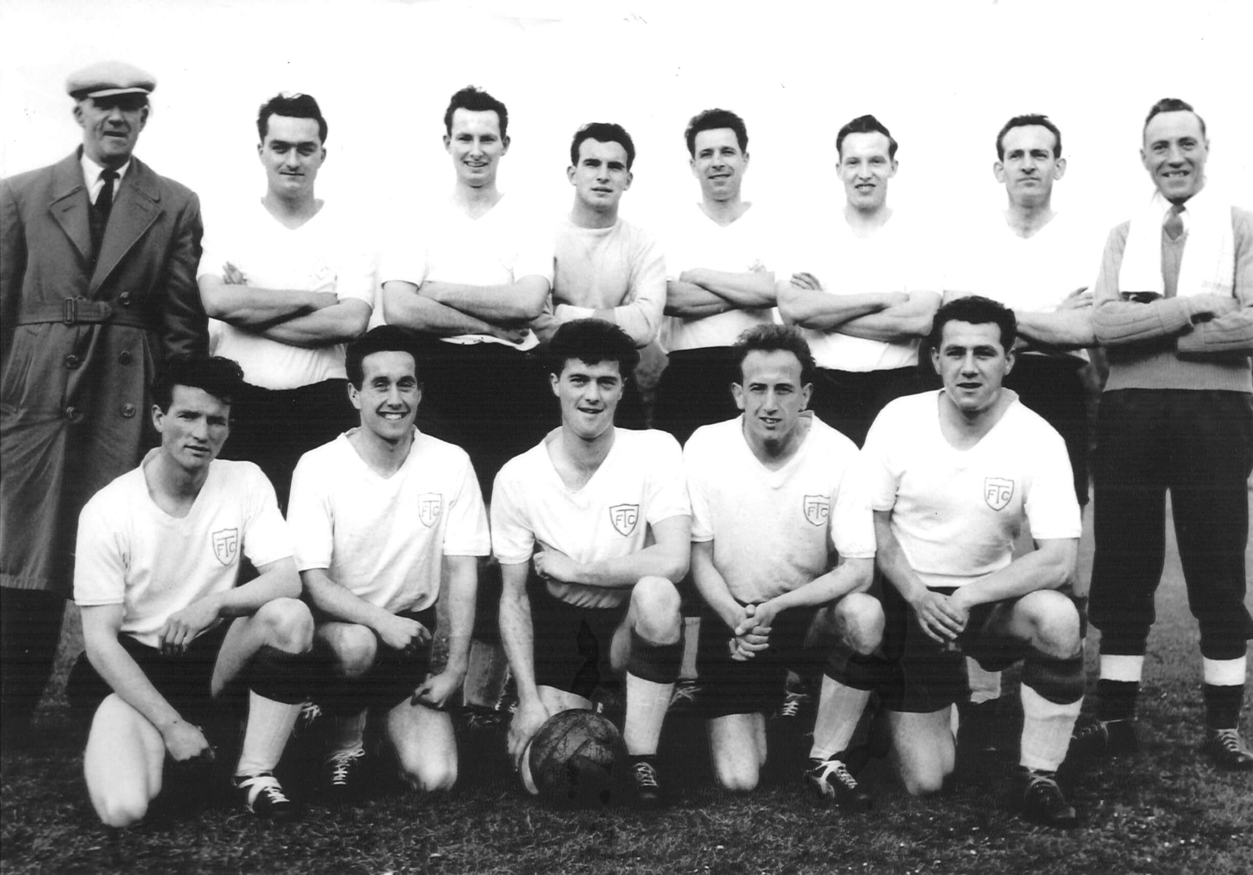 Ross Spicer-front-centre_Totton FC_circa early-1960s.jpg