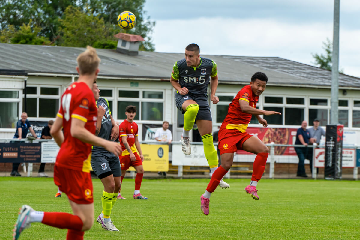 Luke Hallett-1_Banbury United vs AFC Totton_Pre-Season-4_Sat20Jul2024.jpg