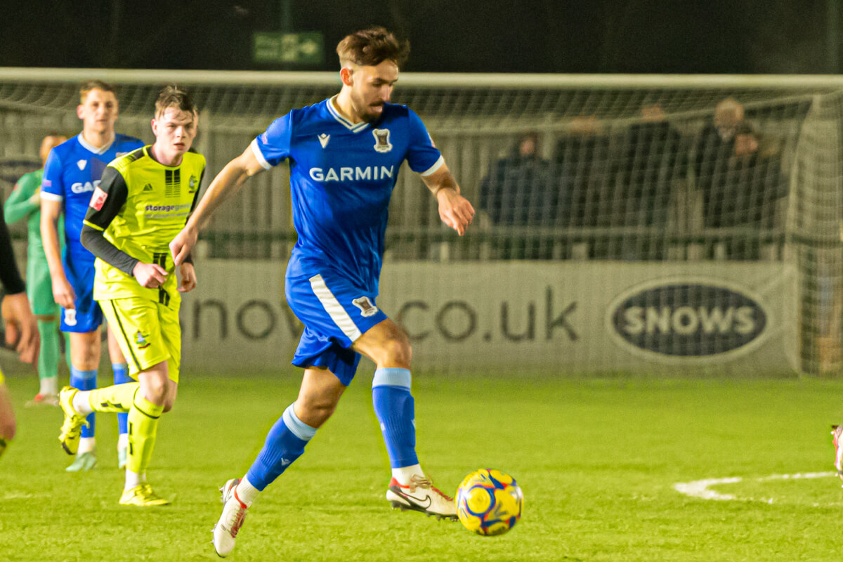 Toby Stephens-1_AFC Totton vs Chertsey Town_SLPDS-16_Tue03Dec2024.jpg