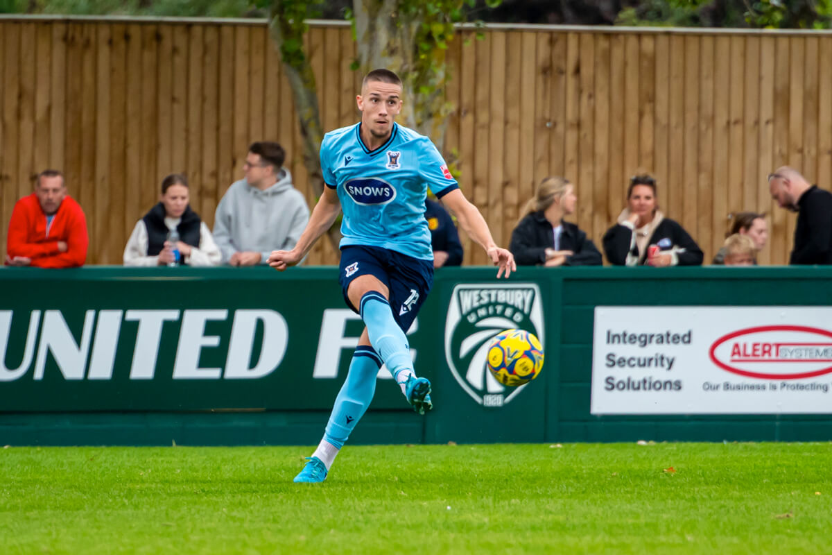 Luke Hallett-1_Westbury United vs AFC Totton_FACup1Q_Sat31Aug2024.jpg