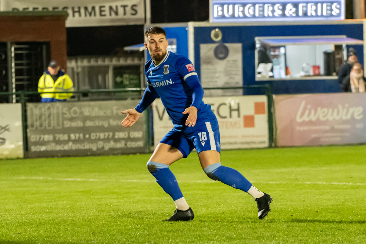 Tony Lee-1_AFC Totton vs Chertsey Town_SLPDS-16_Tue03Dec2024.jpg