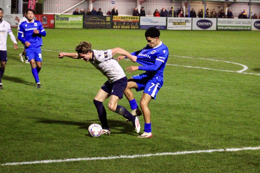 Clarke trying to get through Slough in box.jpg