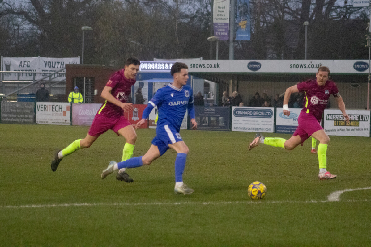 Ben Seymour-2_AFC Totton vs Marlow_SLPDS-28_Sat08Feb2025.jpg