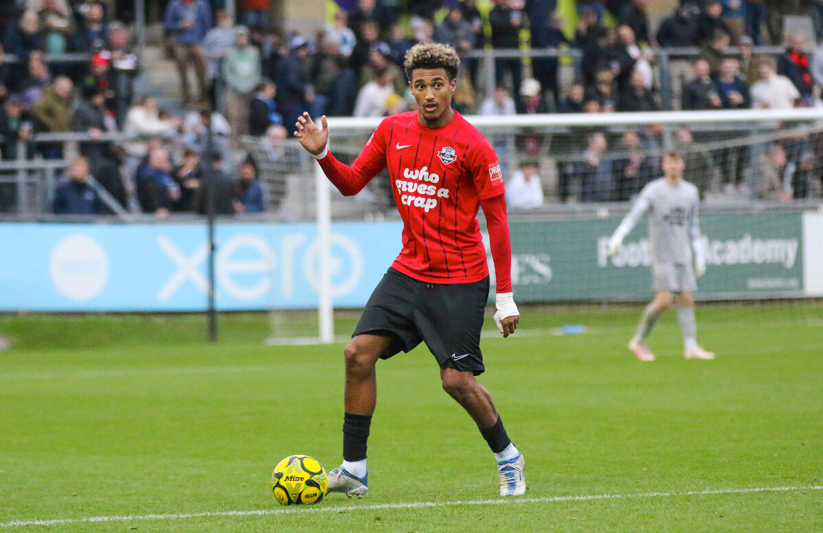 Marcel McIntosh-1_Lewes vs AFC Totton_FATr2_Sat16Nov2024.jpg