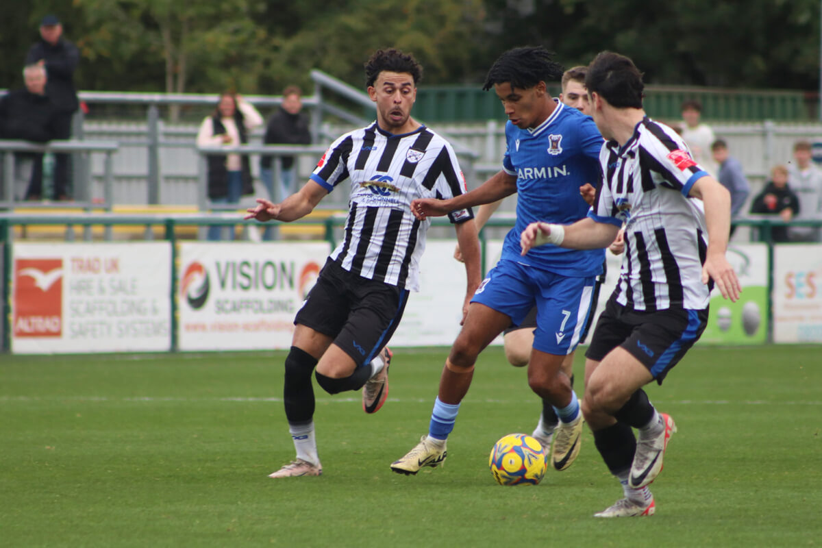 Ashley Clarke-6_AFC Totton vs Hanwell Town_SLPDS-10_Sat12Oct2024.jpg