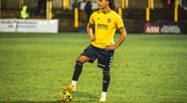 Crystal Palace Defender Grante Arrives At Totton On Loan